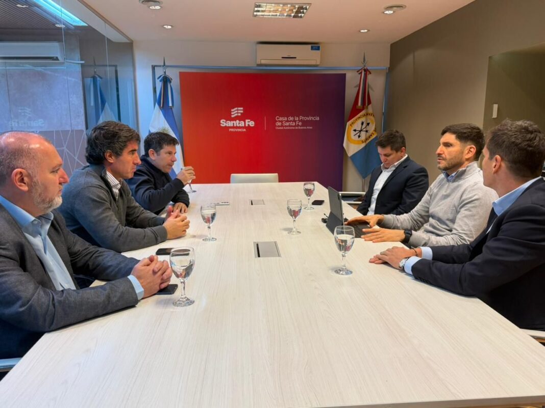 El diputado radical, Matías Civale, se reunió con el gobernador de Santa Fe, Maximiliano Pullaro, para intercambiar modelos de gestión.