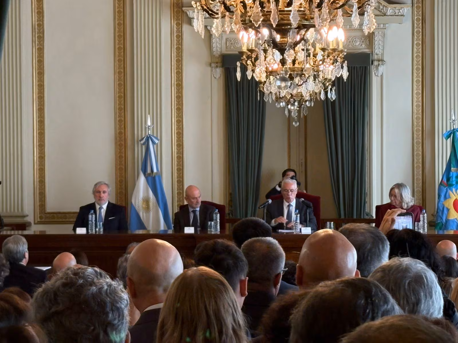 La Corte Suprema bonaerense presentó este martes, el proyecto para fortalecer al Poder Judicial y dejó definiciones sobre su integración incompleta.