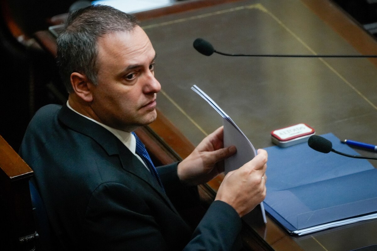 Adorni negó irregularidades en su patrimonio personal y adelantó que detallará su situación en la próxima declaración jurada ante la Oficina Anticorrupción (OA).