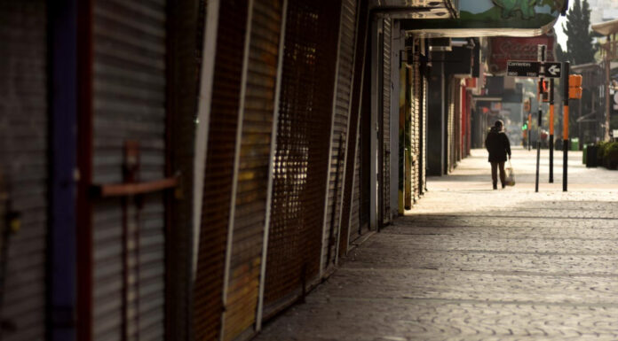 Cartografía de la crisis en la era Milei: un recorrido por las empresas bonaerenses que bajaron las persianas Dólar bajo y apertura indiscriminada de importaciones: así se erosiona el entramado productivo bonaerense. Una cartografía de las empresas que quebraron en PBA.
