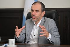 El senador del PRO, Pablo Petrecca, celebró un fallo por grooming desde una unidad penitenciaria y retomó su reclamo por celulares en cárceles.