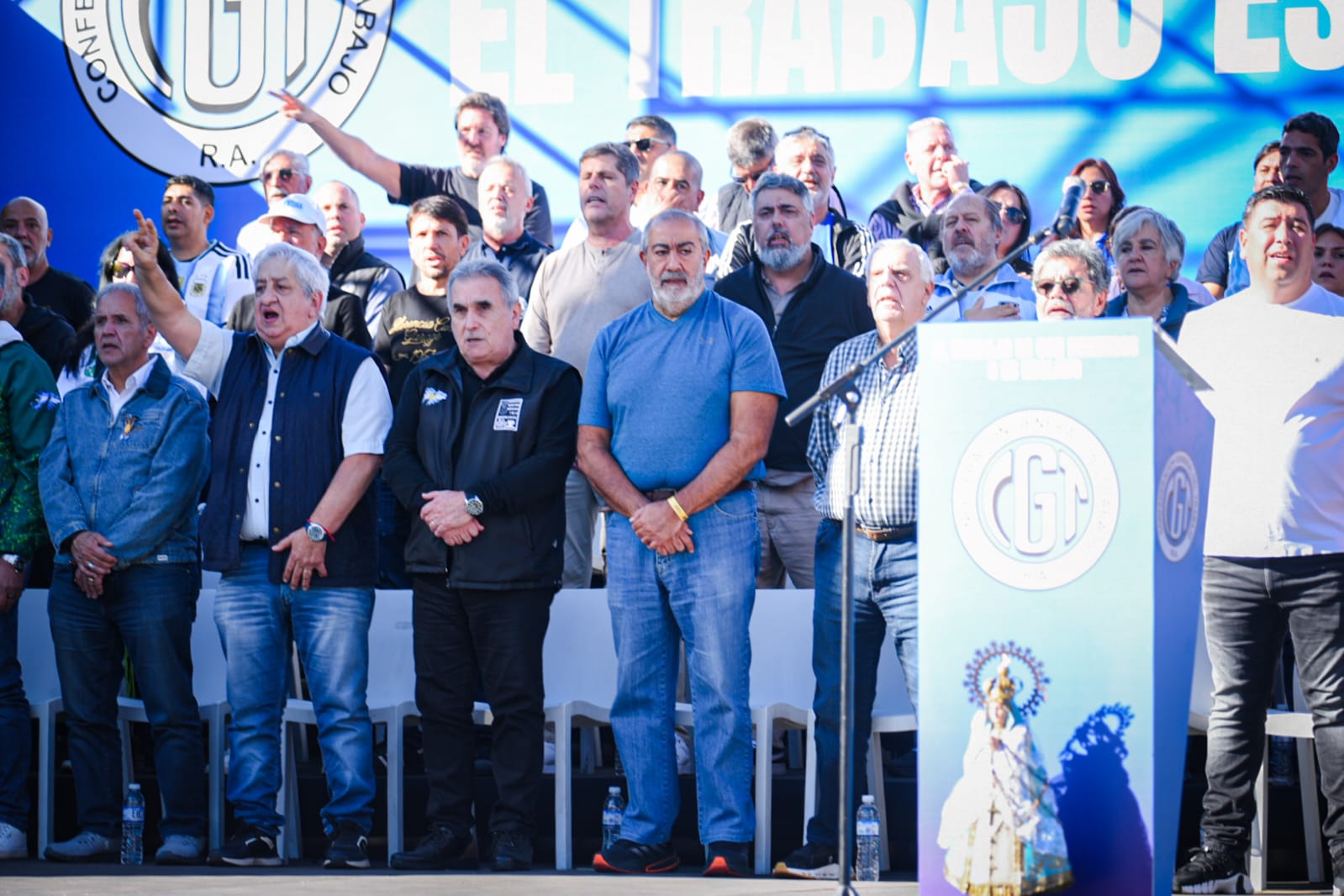 Desde la CGT toma fuerza la idea de un paro general en protesta por la pérdida de los puestos de trabajo, aunque aún no hay fecha tentativa.