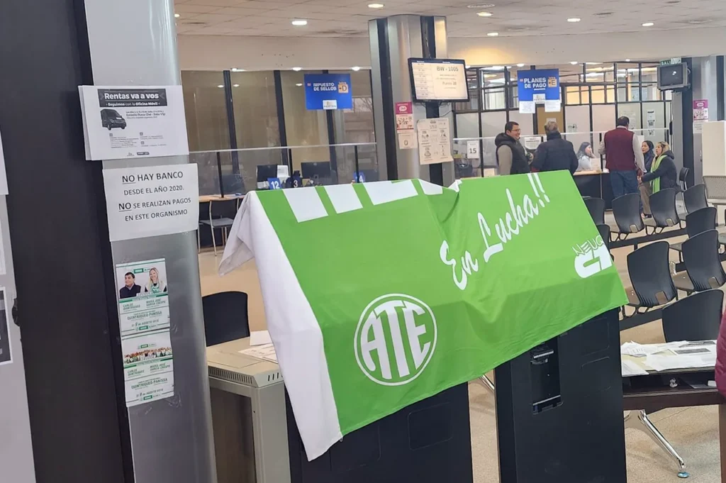 Trabajadores de ARBA sostienen las retenciones de tareas en la Dirección de Catastro con asambleas y “ruidazos” en reclamo de mejoras salariales.