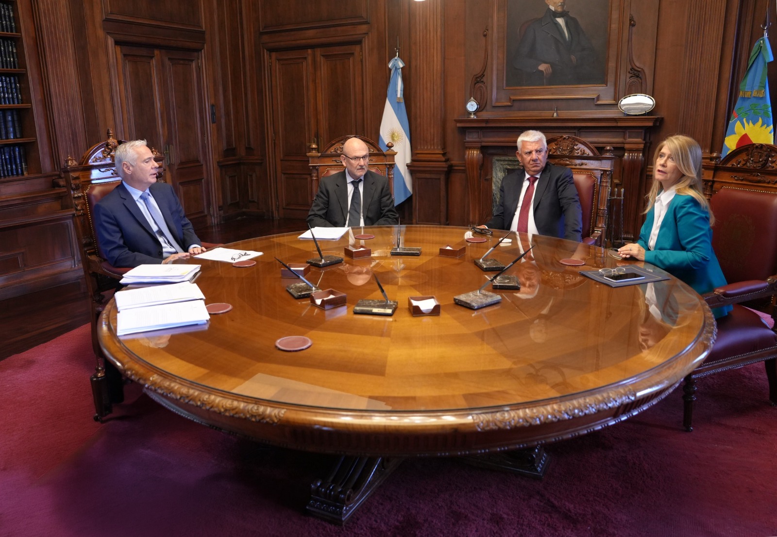 Este lunes se reunieron los jueces de la Corte bonaerense Sergio Torres y Daniel Soria con los titulares de ámbas Cámaras: Verónica Magario (Senado) y Alejandro Dichiara (Diputados).