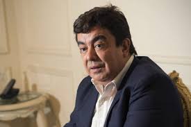 La Matanza: la mujer que denunció a Espinoza por abuso sexual pidió reabrir la causa La ex secretaria de Fernando Espinoza que lo denunció por abuso sexual volvió a la Justicia tras el sobreseimiento y pidió reabrir la causa.