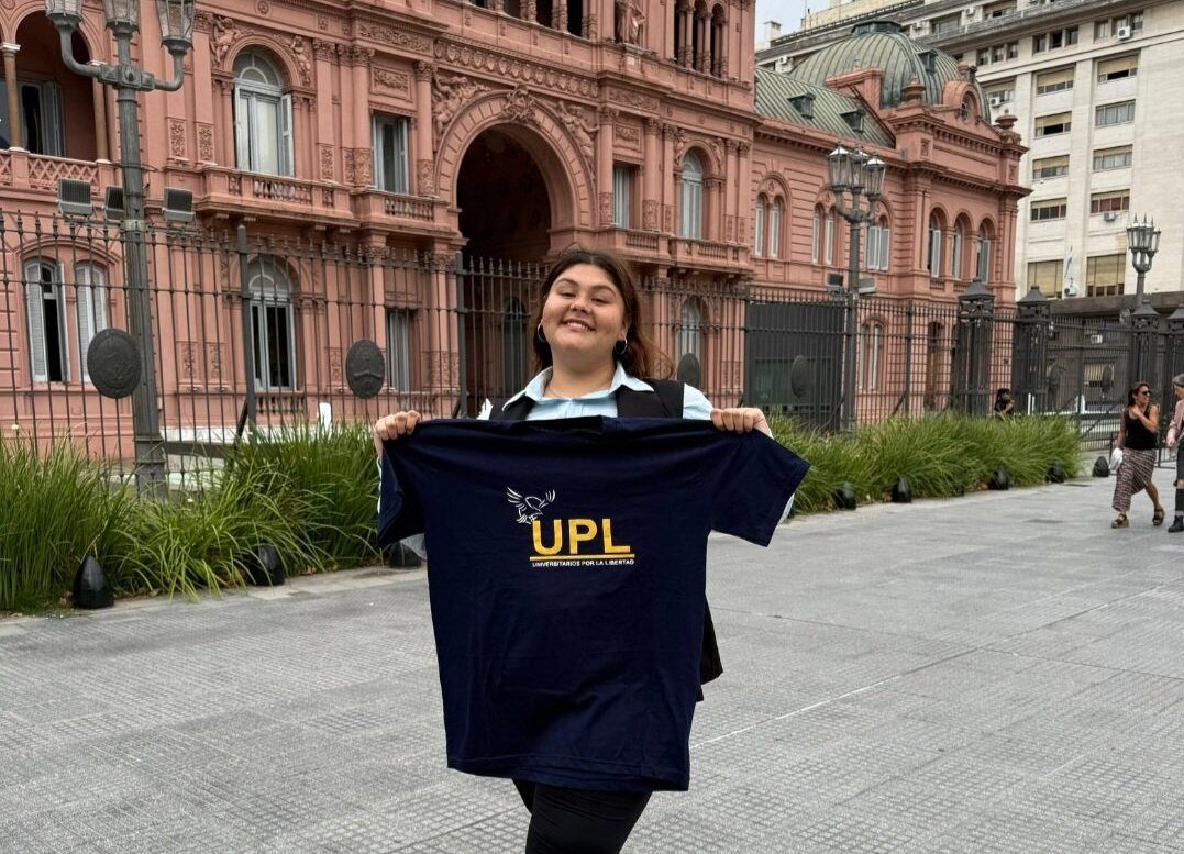 Ariana Medina, la militante de la Unión de Pibes Libertarios que fue agredida en la UNLP.