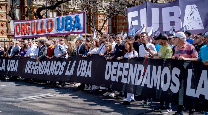 Arranca la cuarta Marcha Federal Universitaria contra el ajuste de Milei La comunidad educativa junto a sindicatos y organizaciones sociales protagonizarán este martes la cuarta Marcha Federal Universitaria contra el ajuste de Javier Milei.