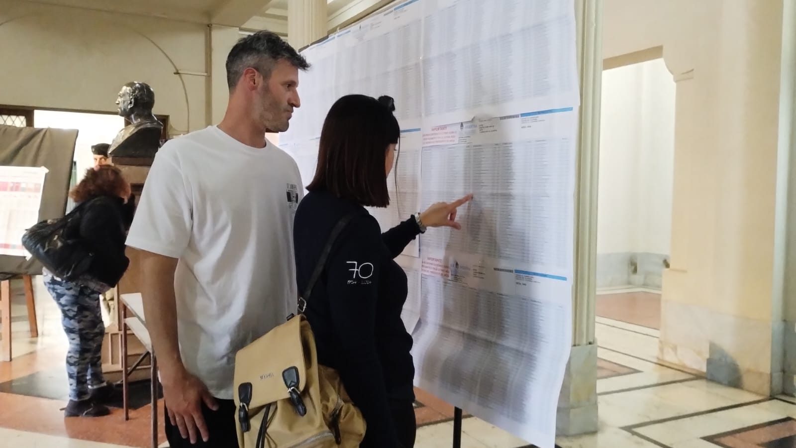 De acuerdo al anteproyecto para ampliar los plazos electorales, las listas de candidatos deberán presentarse 60 días antes de la elección.