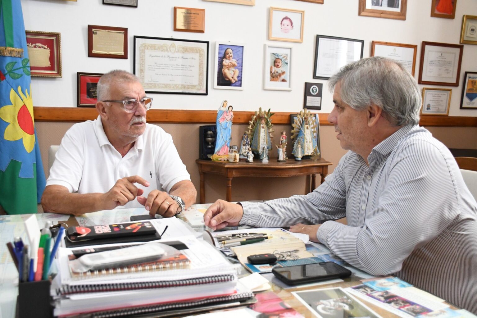 El intentende de Chivilcoy, Guillermo Britos, había mantenido en abril un encuentro con el exjefe comunal de Bragado, Vicente Gatica.