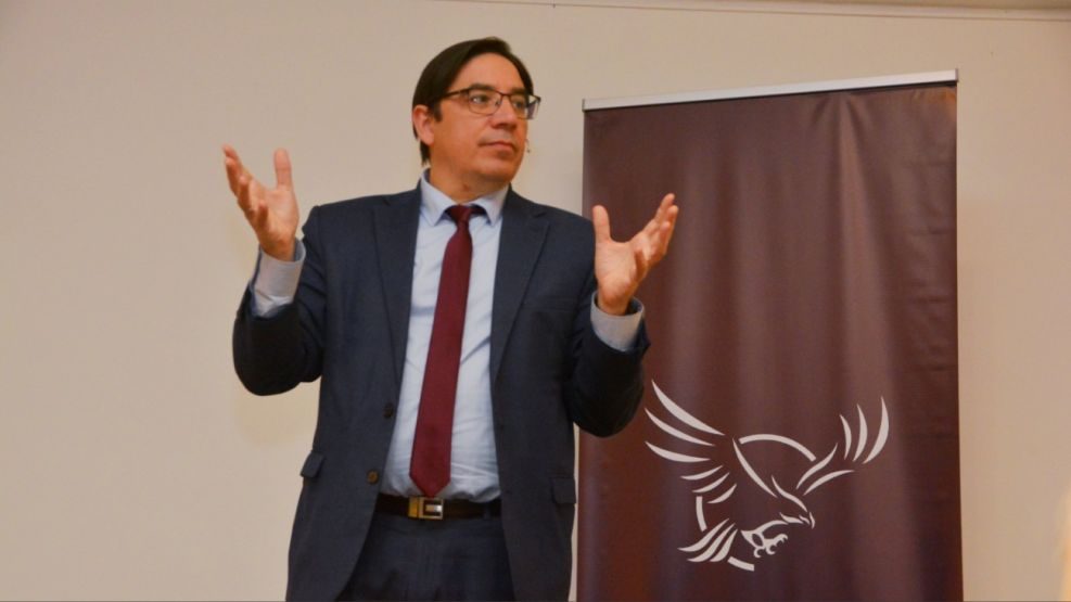 El subsecretario de Políticas Universitarias, Alejandro Álvarez, aseguró que la Marcha Federal Universitaria tiene una fuerte influencia política y cuestionó el esquema de financiamiento de las casas de estudio.