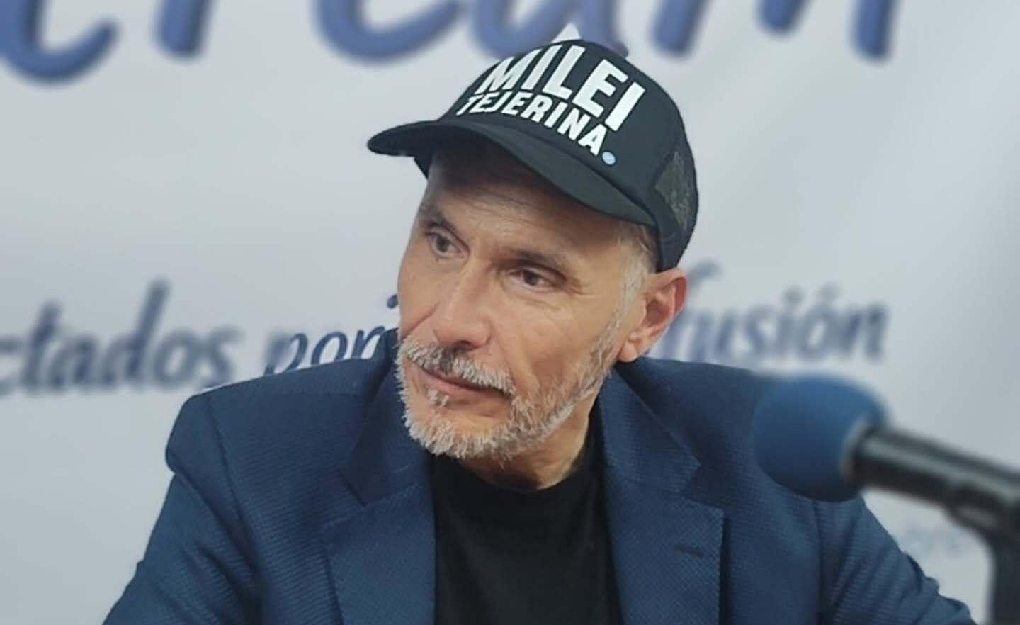 El excandidato a intendente libertario de Tres de Febrero, Ricardo Tejerina, reclamó que Javier Milei le pida la renuncia a Manuel Adorni.