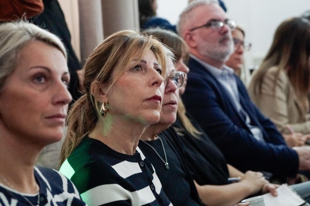 La legisladora Silvina Vaccarezza indicó que el nuevo trámite online ya está contemplado en las reglamentaciones actuales a los apicultores.