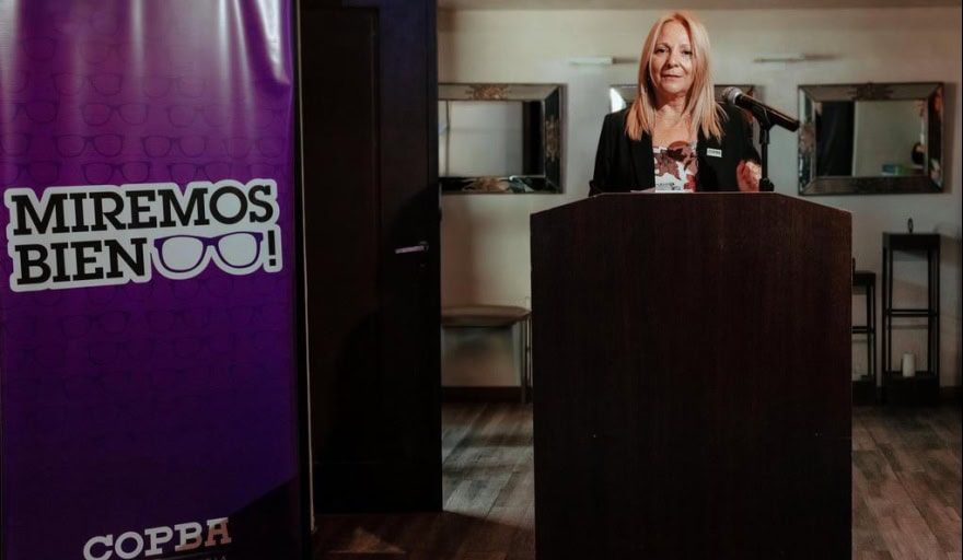 Los ópticos bonaerenses revalorizaron el programa “Miremos Bien”, que articula controles oftalmológicos profesionales y acceso a anteojos en locales habilitados de la provincia de Buenos Aires.