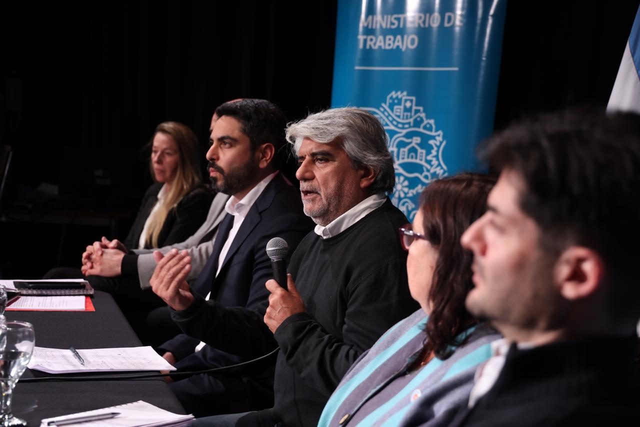El ministro de Trabajo bonaerense, Walter Correa, brindó precisiones sobre la ley de regulación de apps de delivery que enviará Axel Kicillof a la Legislatura.