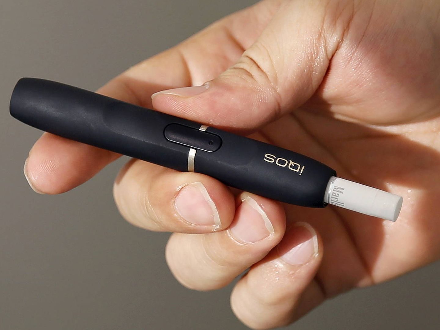 En 2014, Philip Morris se lanzó al mercado de los cigarrillos electrónicos con IQOS.