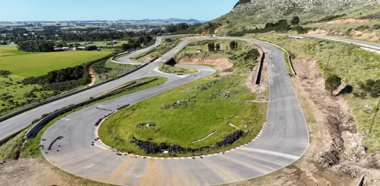 El intendente de Balcarce, Esteban Reino, destacó la recorrida de la ACTC por el autódromo y aseguró que se encuentran en la etapa final de la obra.