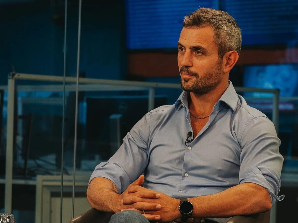 El jefe de Gobierno porteño, Jorge Macri, cruzó al diputado, Martín Menem, y defendió la posibilidad de que el PRO compita con candidatos propios en 2027.