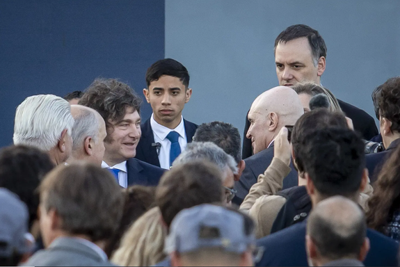 Milei defendió a Espert y apuntó contra periodistas y dirigentes políticos El presidente, Javier Milei, respaldó al diputado, José Luis Espert, y denunció que el legislador fue blanco de una “operación política y mediática”.