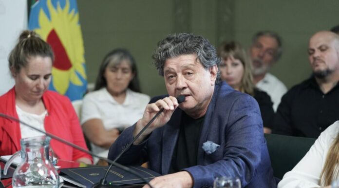 Kikuchi se anotó en el frente amplio contra Milei: “La salida es con el peronismo” El senador bonaerense de la bancada de los libertarios dialoguista, Carlos Kikuchi, confirmó las intenciones de conformar un frente amplio con el peronismo de cara al 2027.
