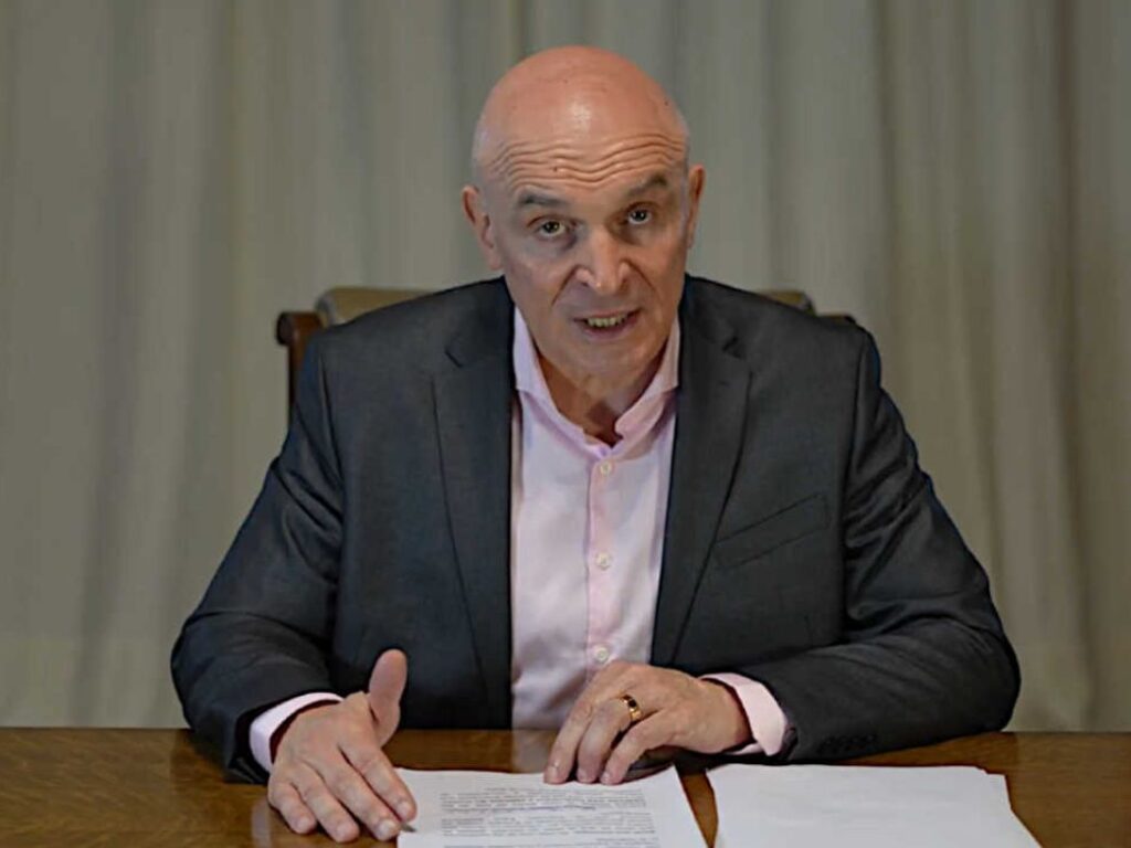 En octubre del año pasado, Espert bajó su candidatura a diputado nacional por La Libertad Avanza luego de ser involucrado en una causa que lo investigaba por relaciones con el narcotráfico.
