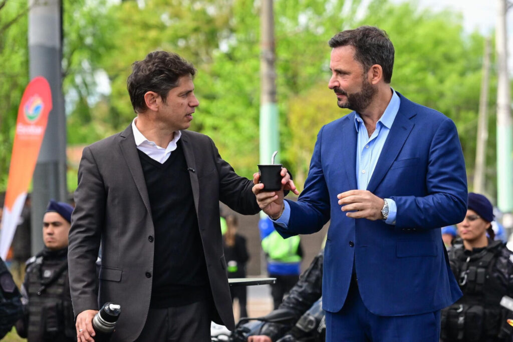 Axel Kicillof creó un nuevo organismo en el Ministerio de Producción y le otorgó la presidencia al intendente aliado de Escobar.