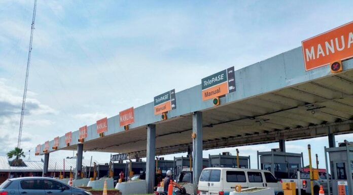 Diputados buscan frenar la instalación de peajes en la Ruta 3 La diputada bonaerense de Fuerza Patria, Laura Aloisi, rechazó el plan del Gobierno nacional de privatizar la Ruta 3 e instalar un peaje entre las localidades de Azul.