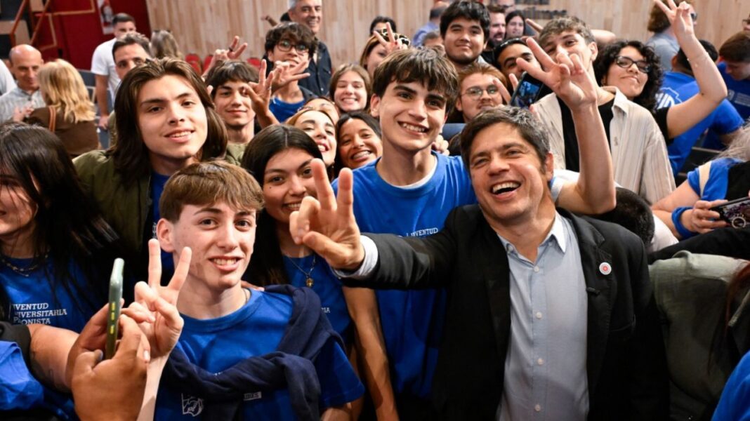 Axel Kicillof adelantó el lanzamiento del MDF Juventud y avanza a paso firme en la estrategia que desplegó para fortalecer su armado de cara a 2027.