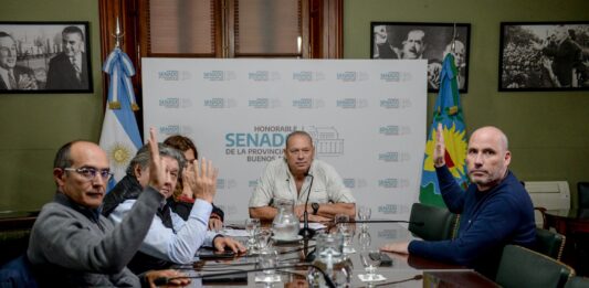El titular de la bancada peronista del Senado, Sergio Berni, asumió la presidencia de la comisión de Seguridad con fuertes críticas contra Verónica Magario.