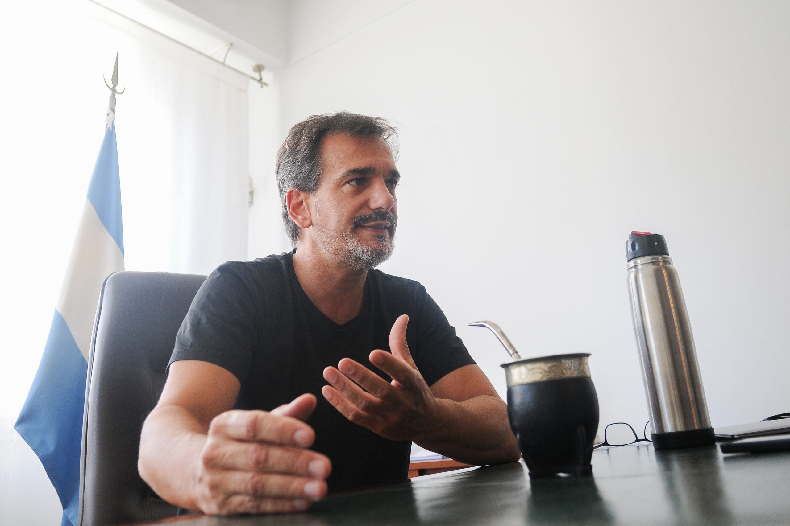 Dirigentes del Frente Renovador advirtieron por el crecimiento del sobreendeudamiento y la morosidad en el uso de créditos.