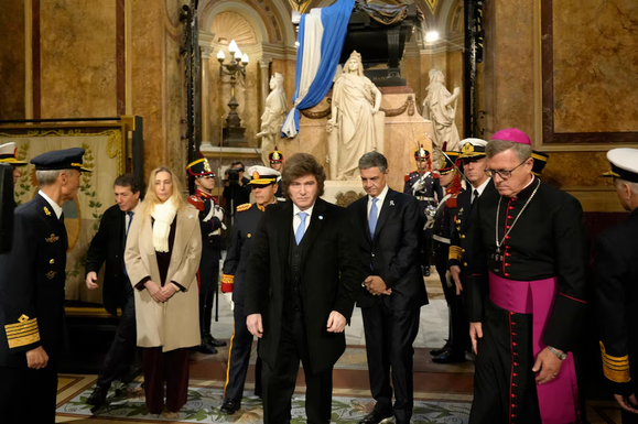En el Tedeum del 25 de Mayo, García Cuerva cuestionó la polarización ante Milei El presidente, Javier Milei, participó del Tedeum por el 25 de Mayo, encabezada por el arzobispo de Buenos Aires, Jorge García Cuerva.