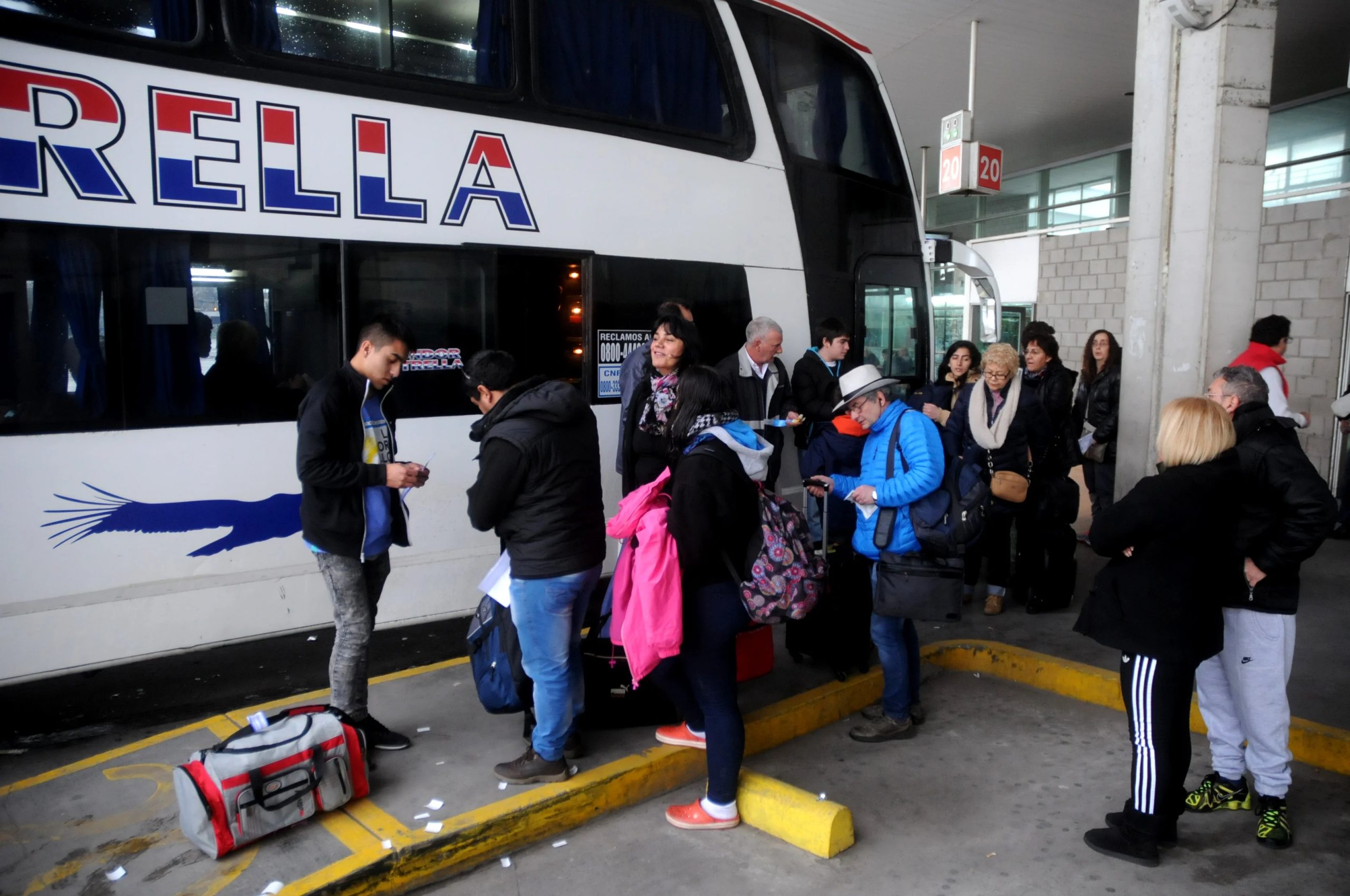 El Gobierno anunció la eliminación del subsidio que cubría los pasajes de larga distancia de las personas con discapacidad, trasplantadas y niños y niñas con cáncer. 
