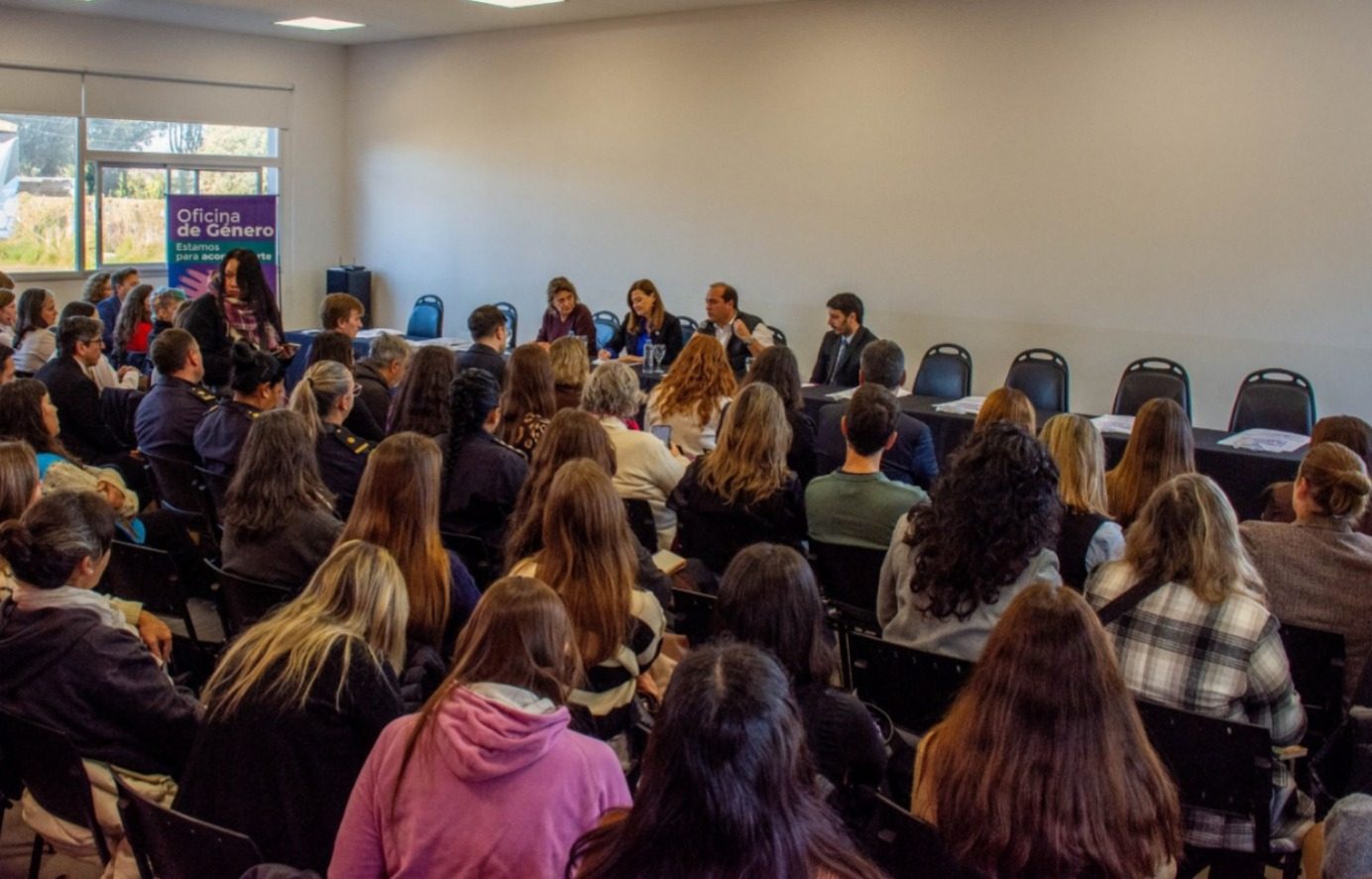 Ternque Lauquen fue sede del Encuentro Interregional de Mesas Locales Intersectoriales “Desafíos para la integralidad de las medidas de protección".
