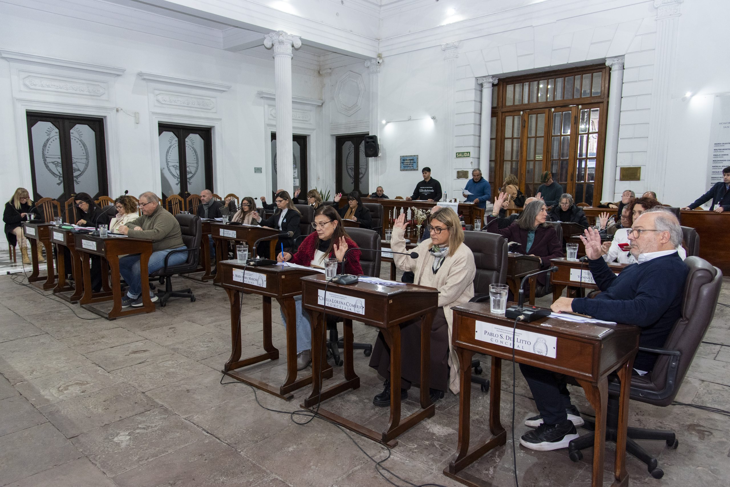 El bloque de concejales de Fuerza Patria en San Nicolás abandonó la sesión luego de que el oficialismo rechazara el pedido de cuarto intermedio para acceder al RAFAM.