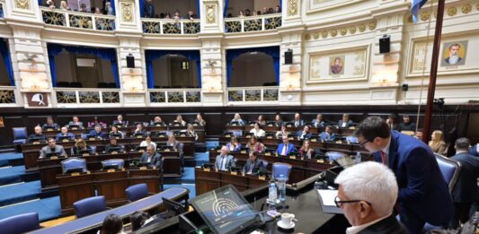 La Cámara de Diputados bonaerense tuvo su primera sesión ordinaria del año, con la que numerosos legisladores defendieron el régimen de la Zona Fría.