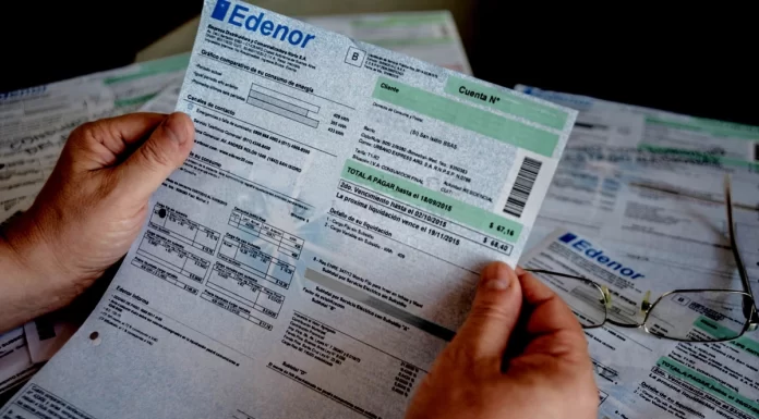 La Provincia aprobó un nuevo aumento para la luz a partir de junio El Gobierno de la provincia de Buenos Aires oficializó el aumento en las tarifas de luz, en el marco del nuevo esquema de precios fijado por la Secretaría de Energía nacional.