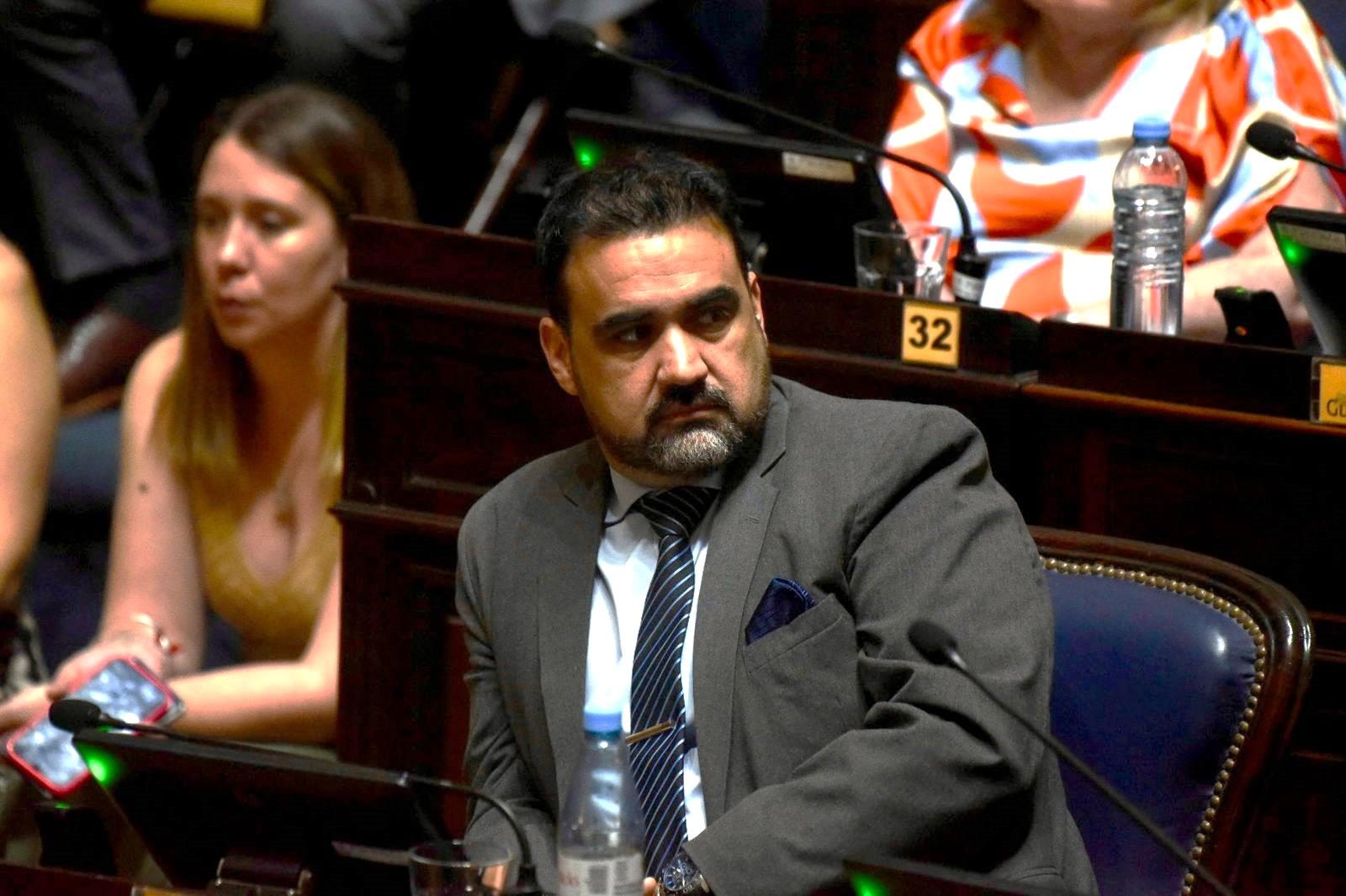 Luayza mantiene reuniones con distintos sectores y acelera su armado territorial en Berazategui, en busca de apuntalar una posible candidatura a intendente en 2027. 