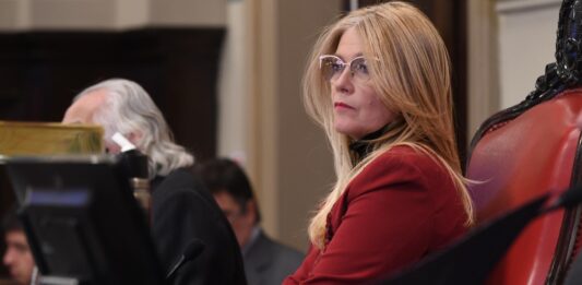 Sergio Berni descartó que la parálisis en el Senado bonaerense responda a la interna peronista y apuntó contra Verónica Magario.