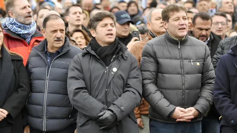 Axel Kicillof con Gustavo Melella y Ricardo Quintela en Tierra del Fuergo. 