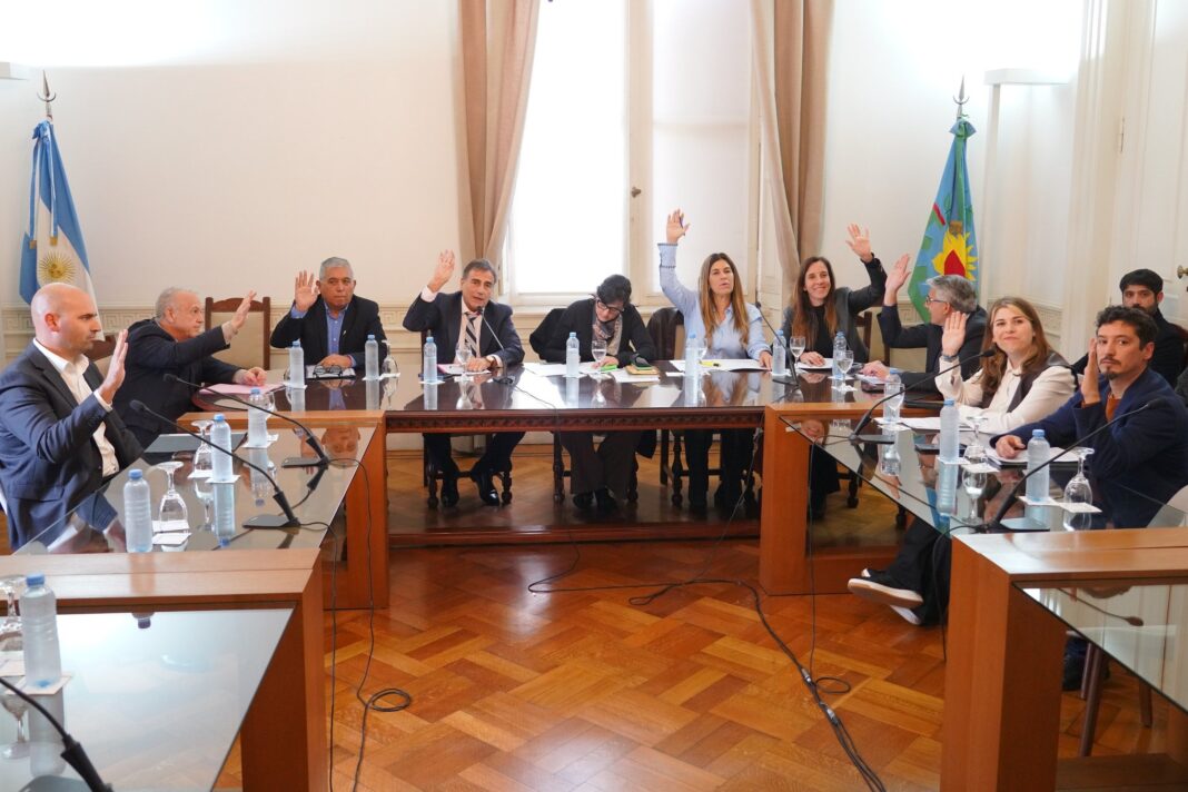 La comisión de Legislación General que preside Rubén Eslaiman se convirtió en la primera en despachar proyectos del año.