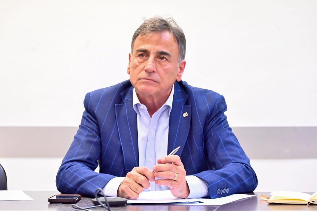 Tras el apoyo expreso de Massa, Eslaiman volvió a presentar una iniciativa que busca actualizar la regulación de martilleros y corredores públicos en la provincia de Buenos Aires.