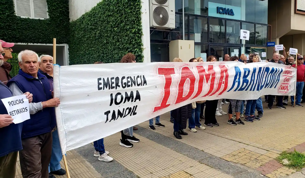El diputado, Christian Castillo, expresó su preocupación por la crisis del IOMA, denunció un proceso de “vaciamiento