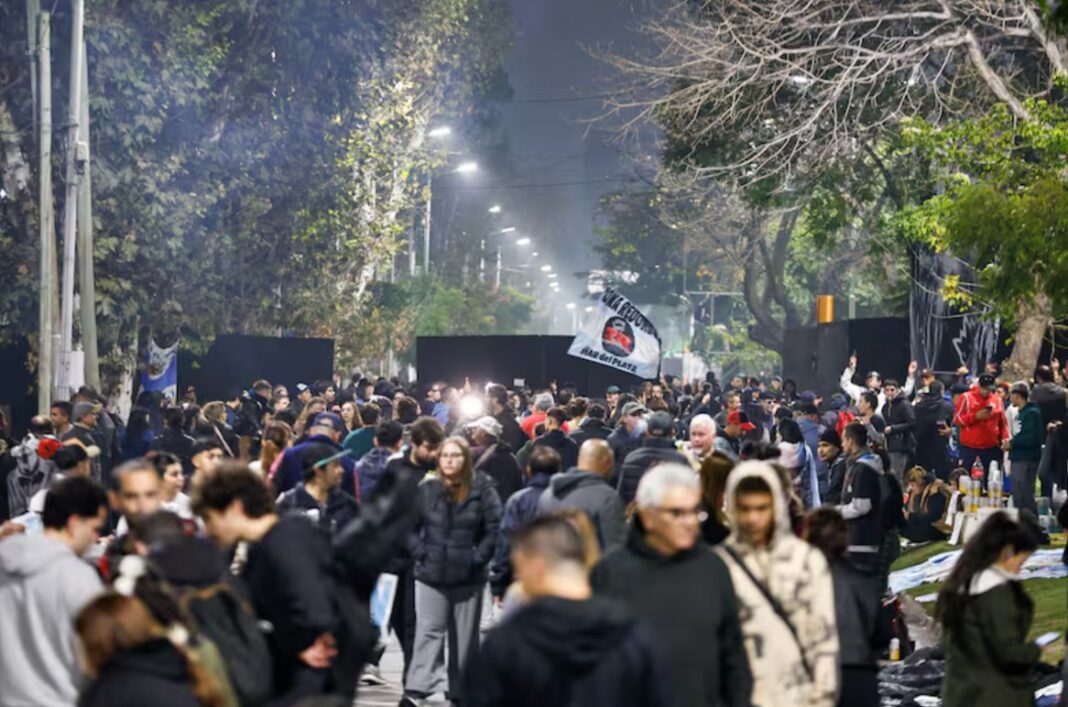 El Indio Solari será velado este domingo, a partir de las 11:00 horas, en el predio Parque Domínico, ubicado en la zona sur del conurbano bonaerense. Todos los detalles.