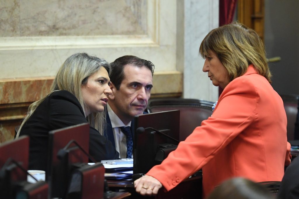 Patricia Bullrich y Nadia Márquez, la senadora neuquina cada vez más cercana a Karina Milei. 