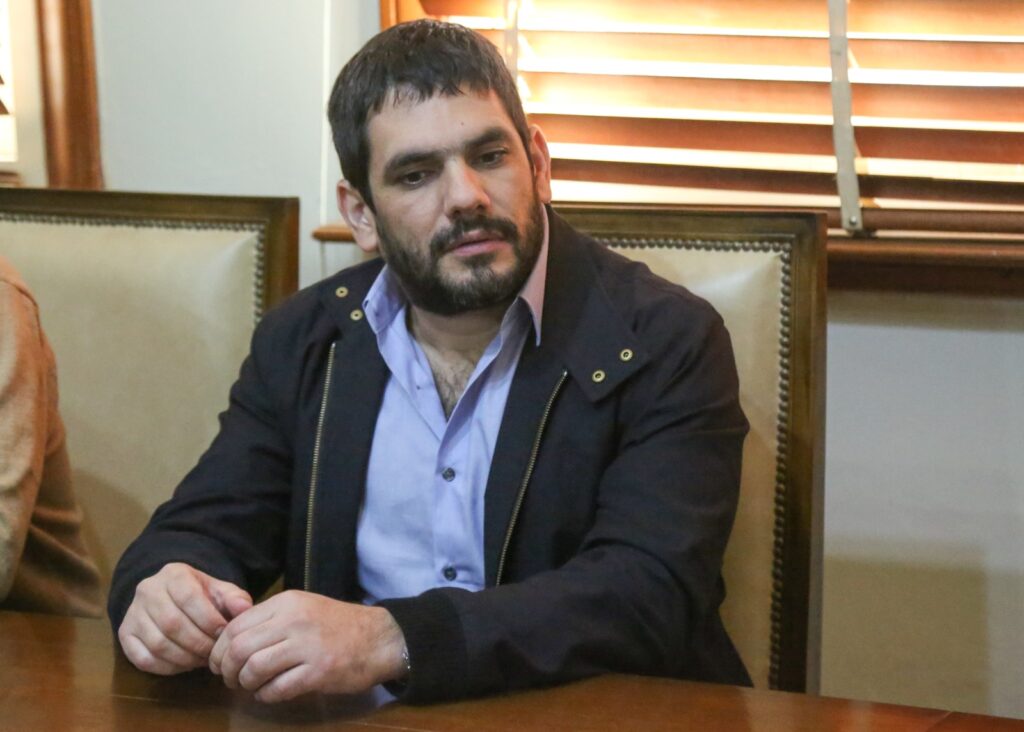 El titular de IOMA, Homero Giles insistió en que la deuda con el Garrahan está saldada y propuso una auditoría conjunta para revisar los débitos cuestionados.