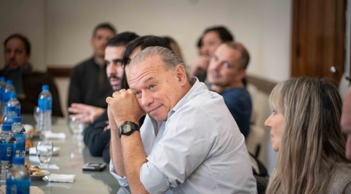 Berni recibió a periodistas en el Senado y condicionó la candidatura presidencial de Kicillof Luego de conseguir reabrir el palco de prensa en el Senado bonaerense, Sergio Berni mantuvo un desayuno con periodistas. Los temas que se hablaron.