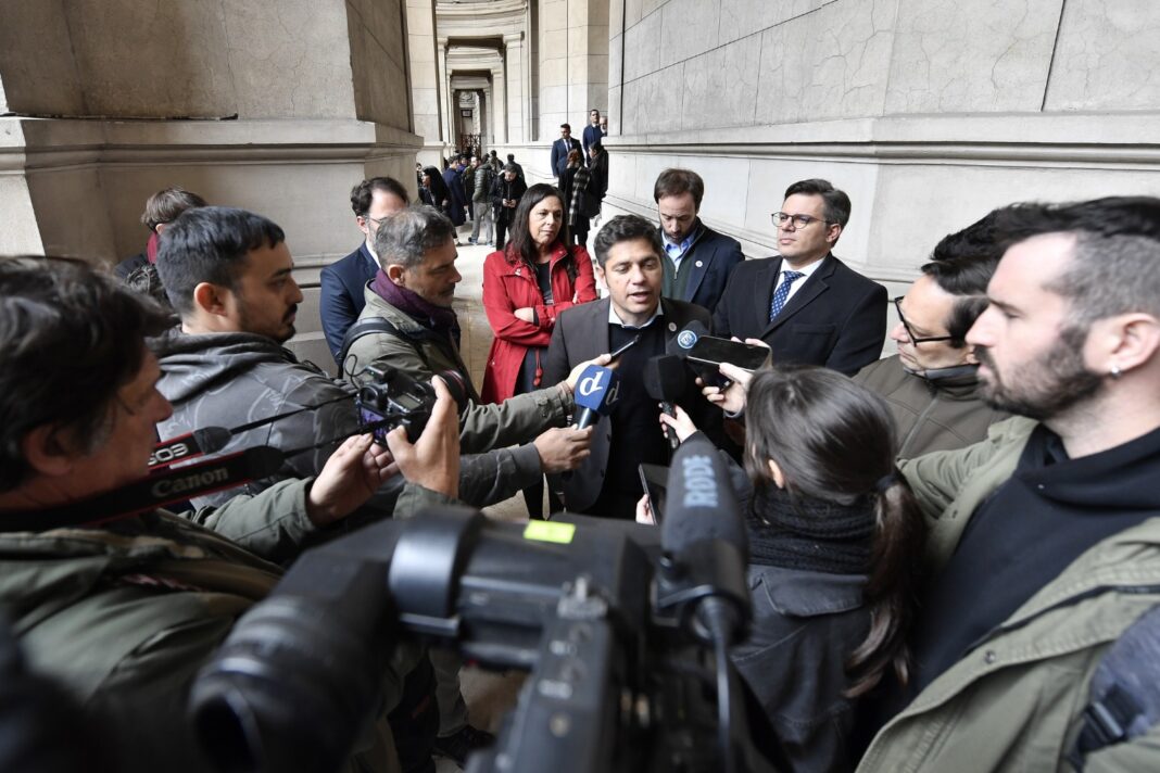 El gobernador Axel Kicillof anunció este miércoles el fin del dialogo administrativo y confirmó que demandará a Nación por los fondos adeudados a la provincia.