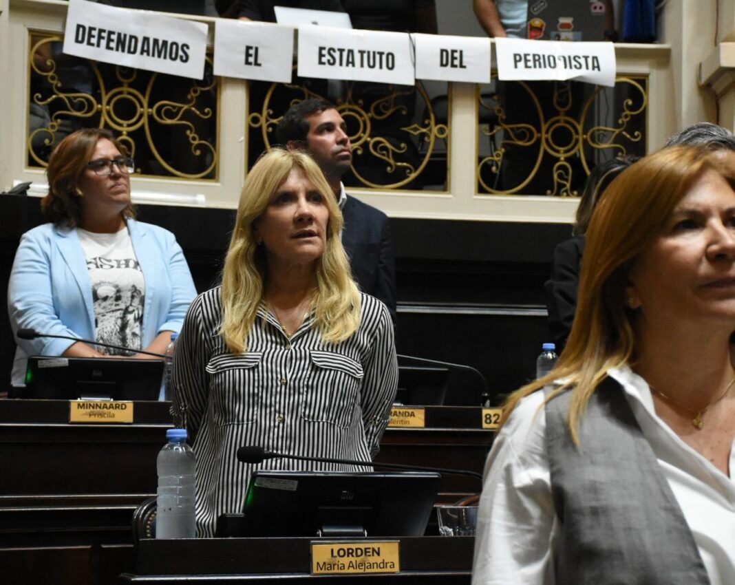 Diputados de la UCR salieron a apoyar el reclamo por la libre disponibilidad de los fondos municipales, pero pidieron un reparto automático por CUD.
