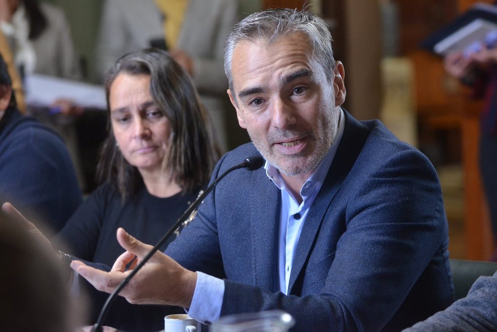 El senador del oficialismo, Marcelo Feliú impulsó una reforma al Código Procesal Civil y Comercial bonaerense para incorporar el proceso de pequeñas causas.