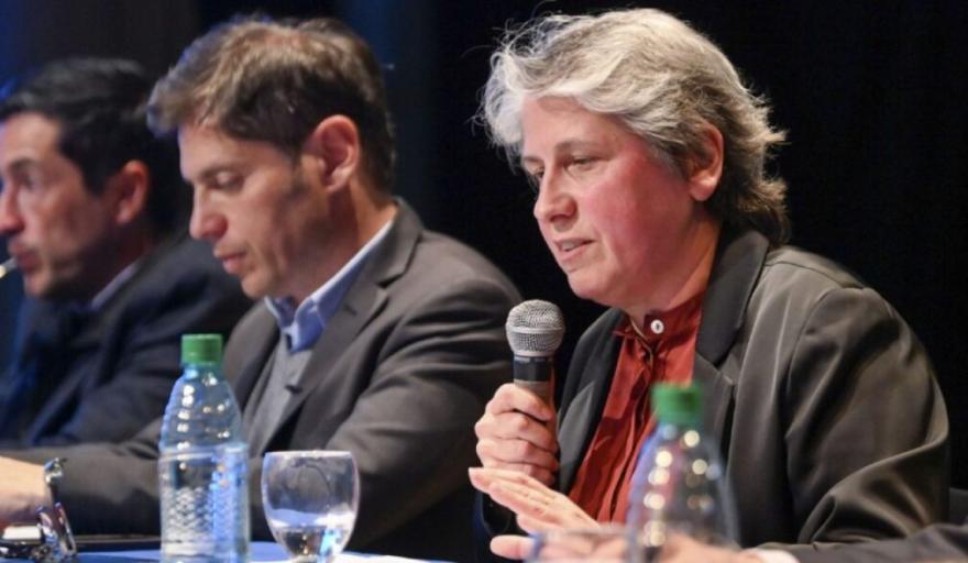Los trabajadores estatales de la cartera que conduce Flavia Teriggi reclamaron una recomposición salarial urgente frente a la sede de la DGCyE.