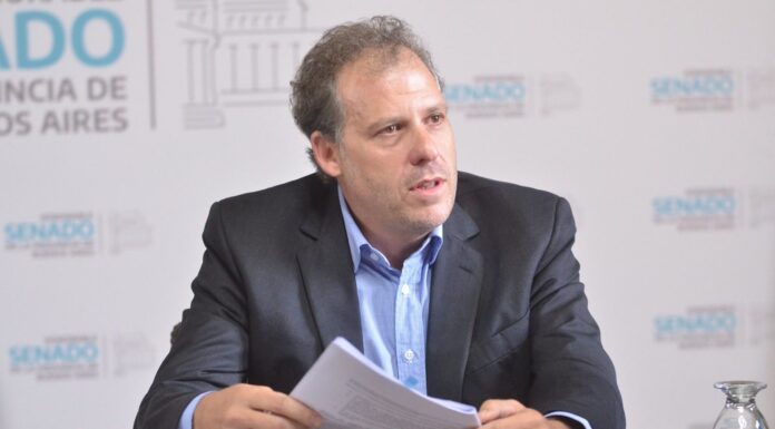 Rico Zini le volvió a exigir a Kicillof la obra del arroyo Pergamino: “Es una necesidad inevitable” El senador del PRO, Juan Manuel Rico Zini, reclamó por la postergada obra del Arroyo Pergamino, en la antesala de la visita de Kicillof al distrito.